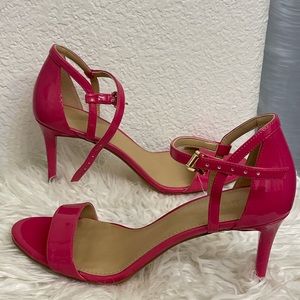 New Michael Kors sandals 6.5. Hot pink patent leather. Offer’s  are welcome!